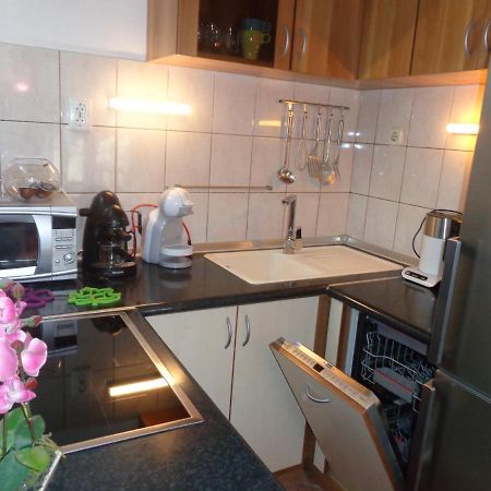 I & S Apartments Vodice Buitenkant foto
